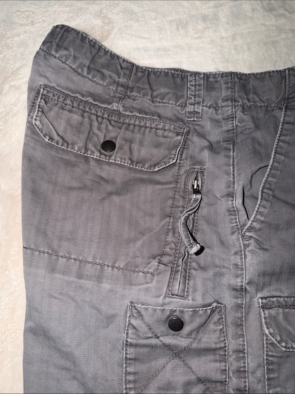Old Navy Surplus Company Gray Cargo Shorts Mens W32 Vintage Fall ‘08 Utility Y2K - Picture 15 of 16